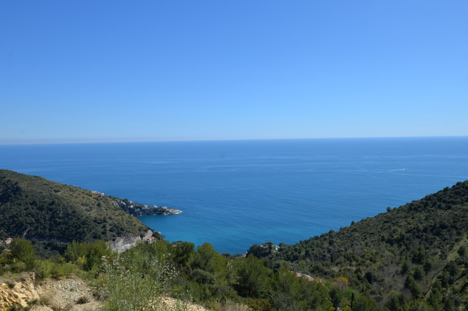 EZE