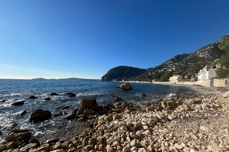 EZE - WATERFRONT