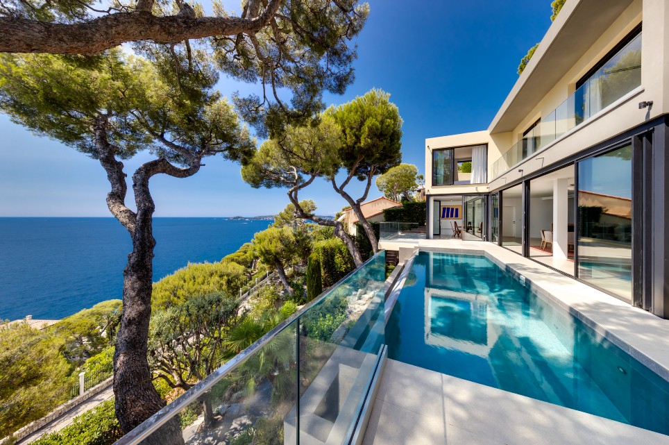 EZE - CAP ESTEL