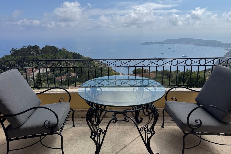 EZE VILLAGE 